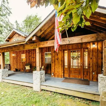 The Gorge Getaway Villa